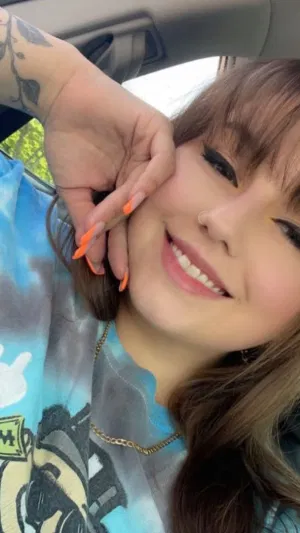 HelenPeachess, 22 years old from United States