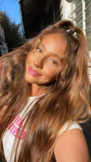 jivaca727, 19 years old from Sweden