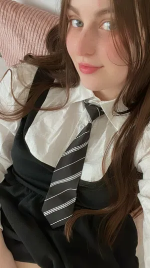 kenisaloveqw, 19 years old from United States