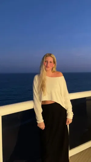 hytf6754, 23 years old from United Kingdom