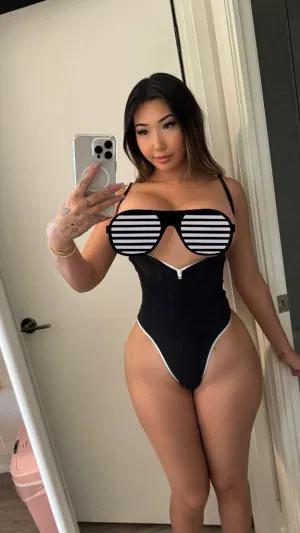 Oggycamia, 20 years old from Germany