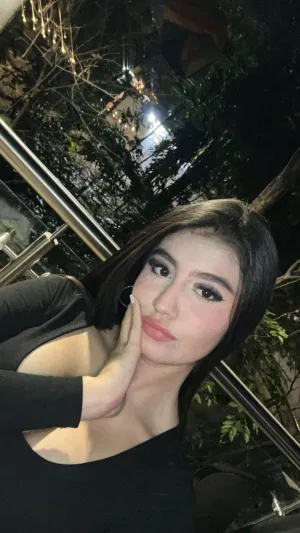 Alina19hg, 19 years old from United States