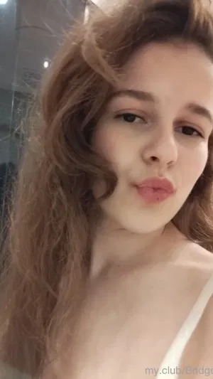 rima123, 22 years old from Ireland