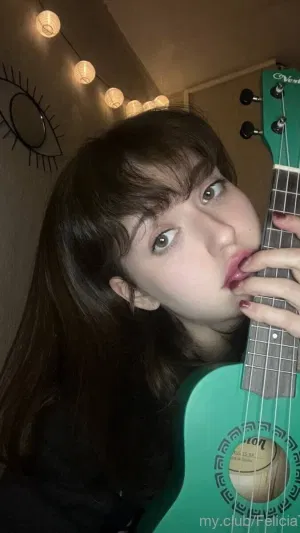 jemixc12, 21 years old from Ireland