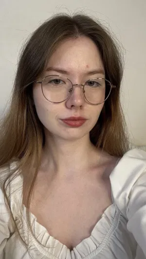 hyuna123, 21 years old from Austria