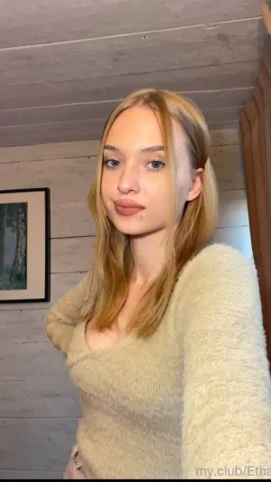 nulima12, 21 years old from Denmark