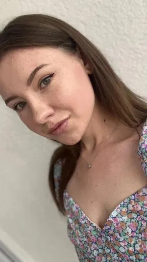 vemmana12, 21 years old from Ireland