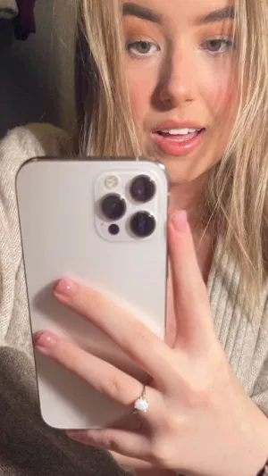 Allyson31, 21 years old from United States