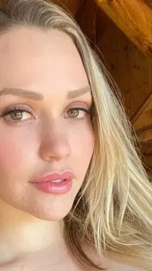 Barbs, 25 years old from United States