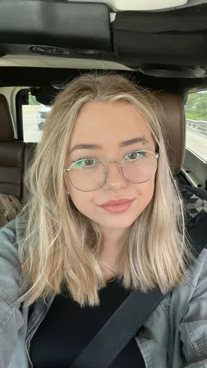 Amalie1005, 22 years old from Australia