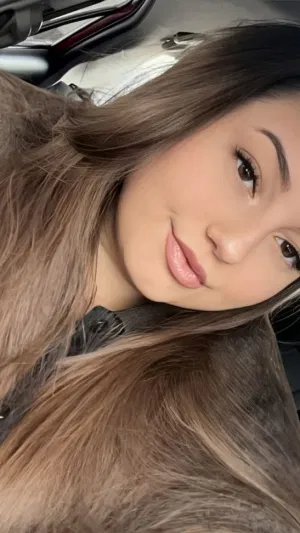 PeachesMilax6, 22 years old from United States