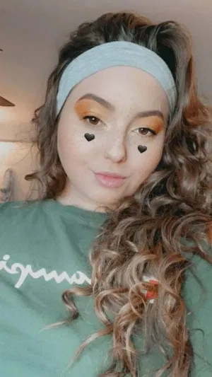 PeachesMilax7, 22 years old from United States