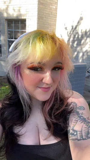 melisax25x, 22 years old from Canada