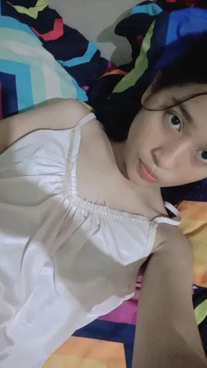 Rose18, 18 years old from Canada