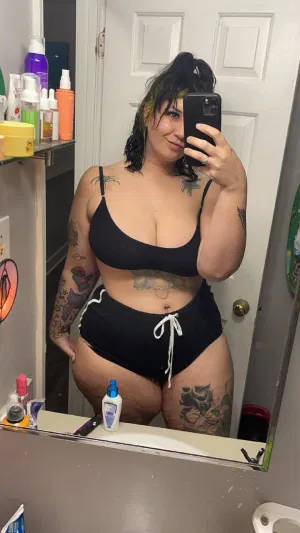 Dianna110, 25 years old from Canada