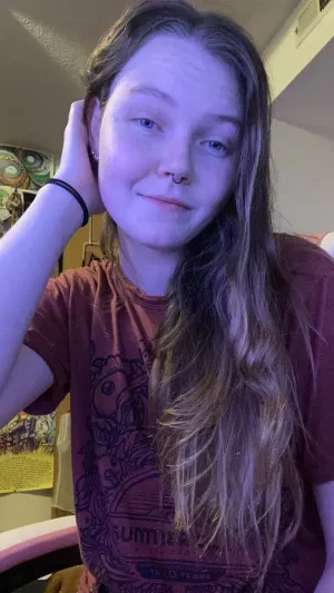 Sarahxvv, 21 years old from United States