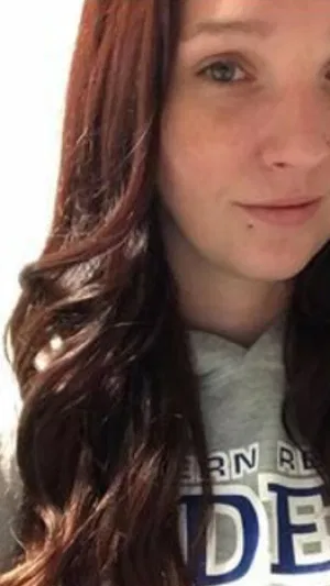 lorra747, 23 years old from Canada