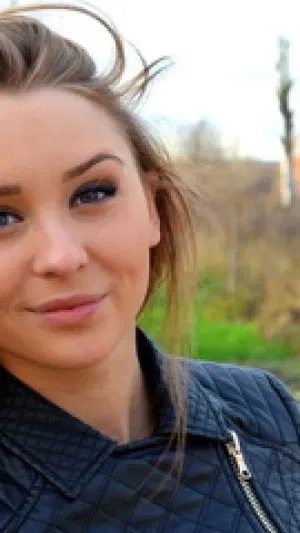 dgsgdvg, 23 years old from United Kingdom