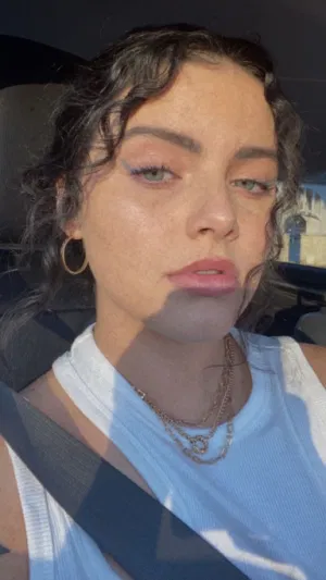 kall, 23 years old from Ireland