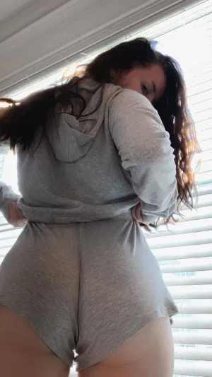 Olivaia10, 21 years old from United States