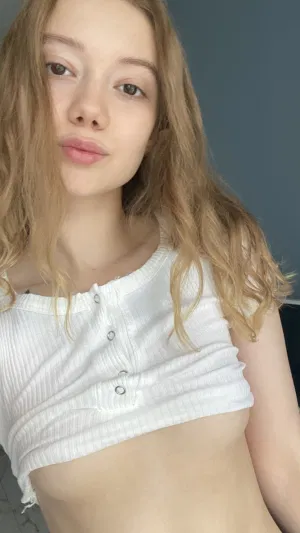 Indie, 20 years old from United States