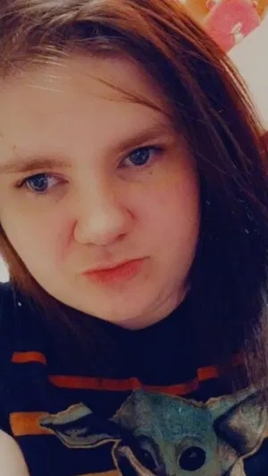 rwfg, 23 years old from Ireland