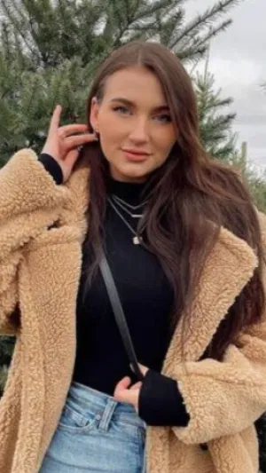 laily758, 23 years old from Ireland