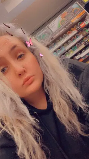 kilyy, 23 years old from Ireland
