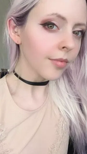 esrt, 24 years old from Ireland