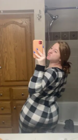 Sdffty, 23 years old from Canada