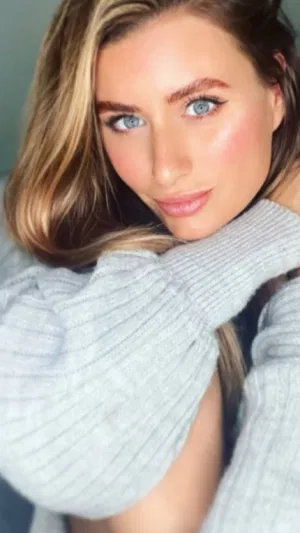 swgh, 25 years old from Canada