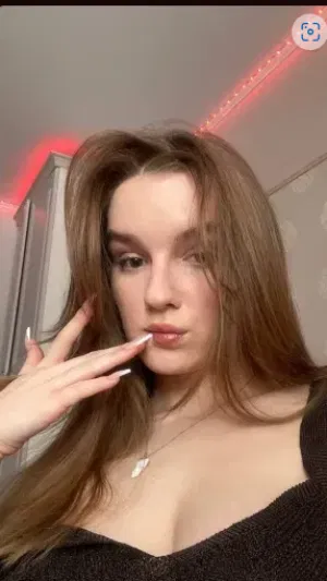 sfsgfe, 23 years old from United Kingdom