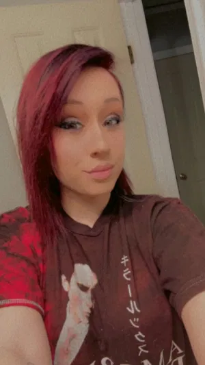 dek, 24 years old from Ireland