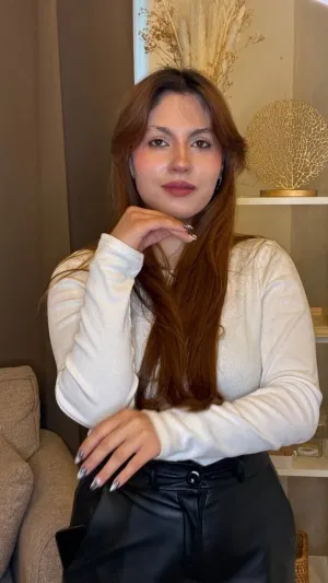 victoriana, 23 years old from Canada