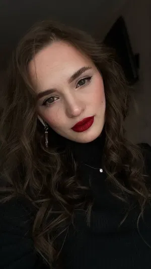 alida, 23 years old from United Kingdom
