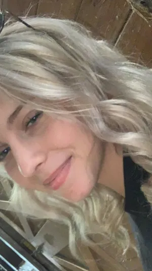 laily54, 24 years old from United States