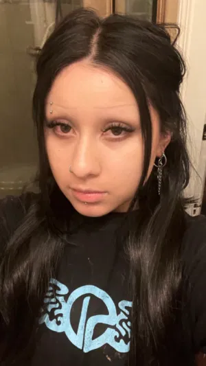 hdrt56, 24 years old from United Kingdom