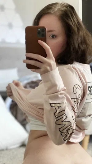 Olivai0287, 21 years old from United States