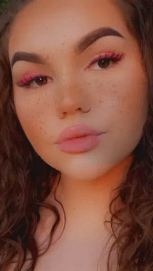 SARAH125, 21 years old from United States