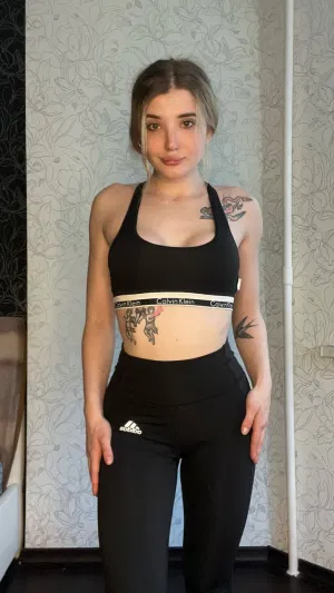 AlexLisa133, 20 years old from United Kingdom