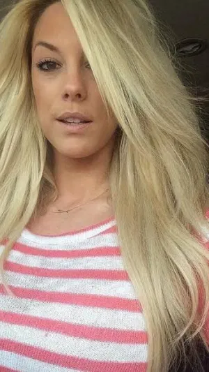 Linda353679, 31 years old from United States