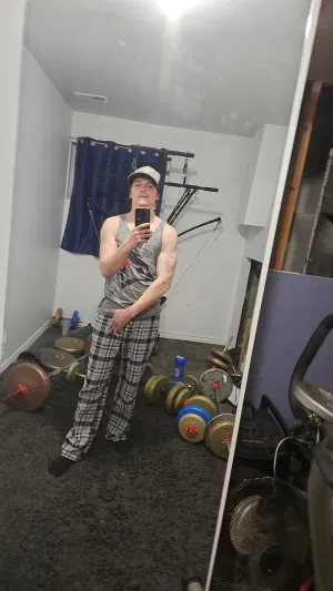 Countryboy2000, 24 years old from Canada