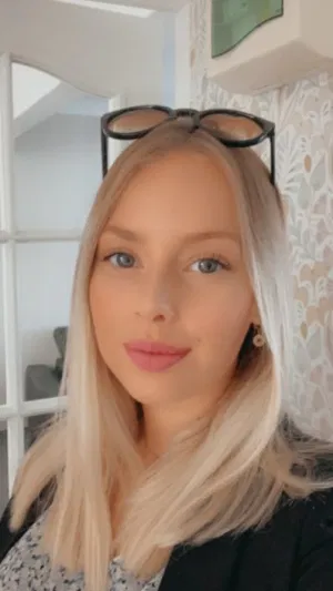 qadfdgh, 24 years old from United States