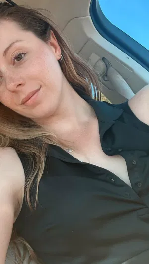 sarahdixit8, 23 years old from United States