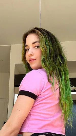 Soniya90, 23 years old from Australia