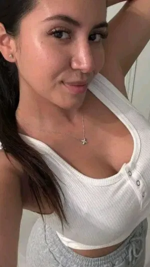trinma, 24 years old from United Kingdom