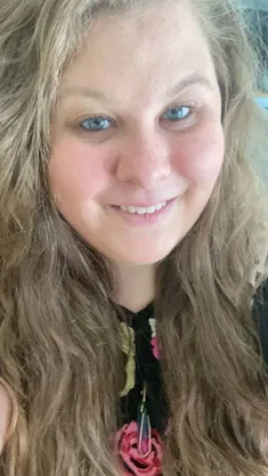 rdyti, 24 years old from Ireland