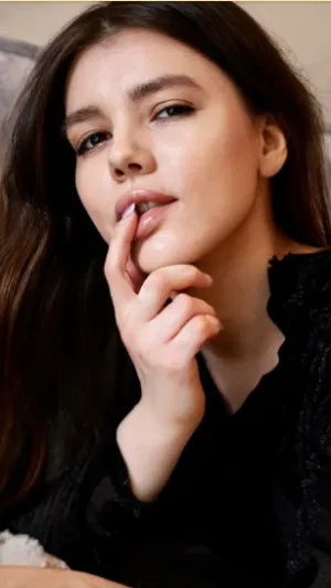 monny, 23 years old from United Kingdom