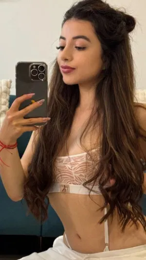 waiknga, 24 years old from United States