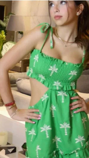 esme123, 24 years old from Canada